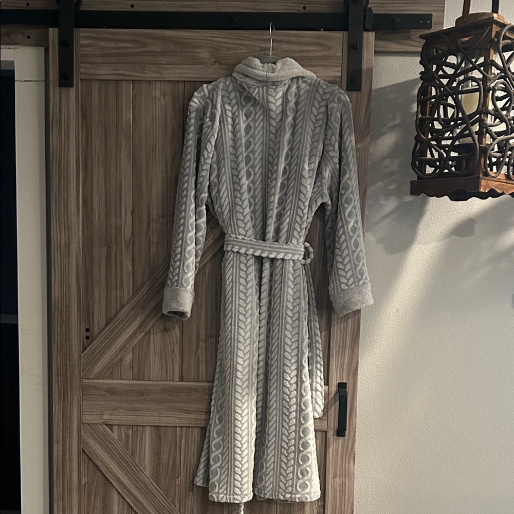 Croft & Barrow Gray Textured Soft Robe Size L - Picture 2 of 7